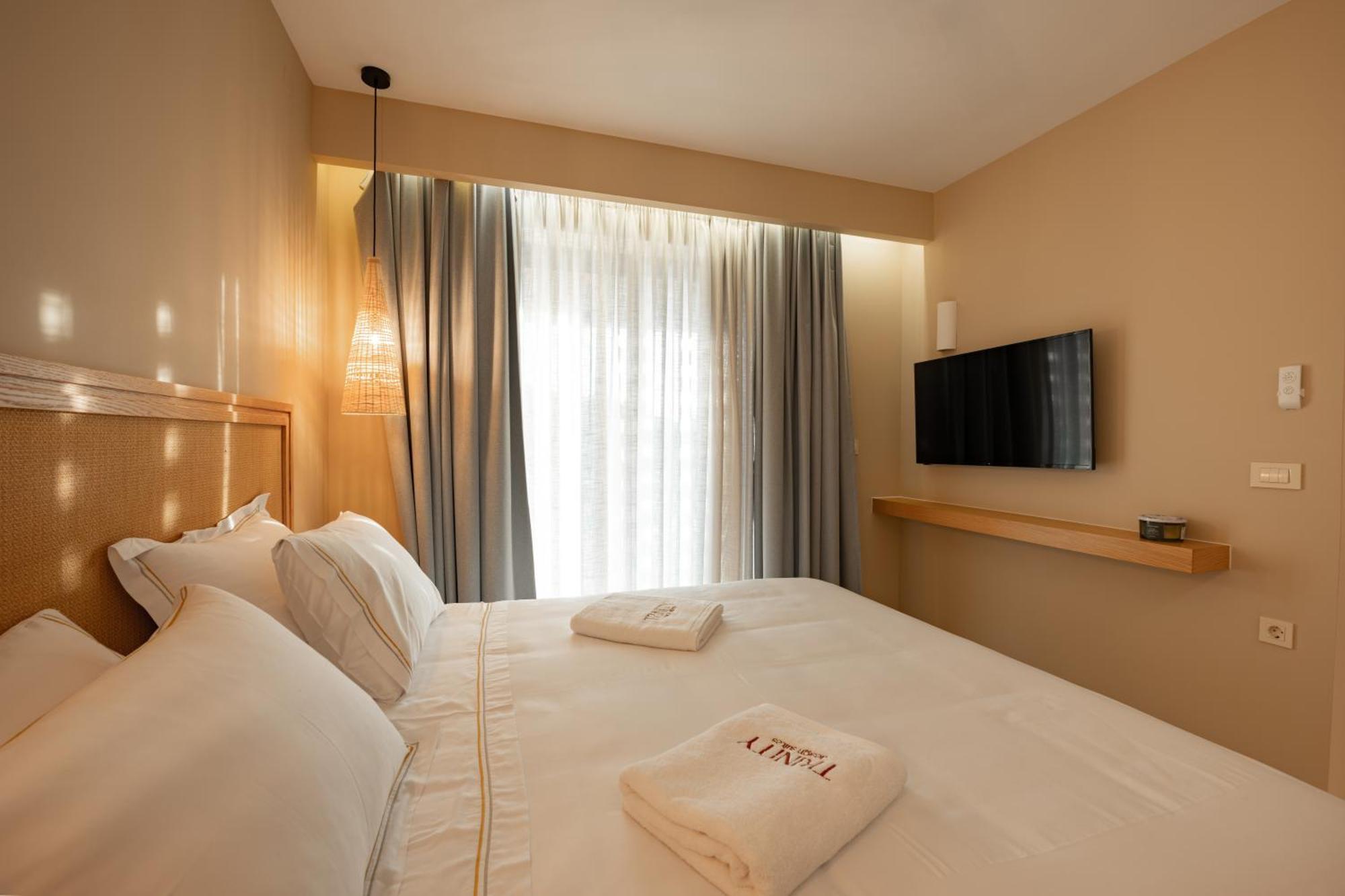 Trinity Design Suites Valanidorachi 外观 照片